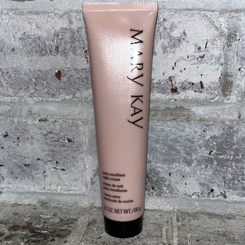 Mary Kay extra emollient night cream
